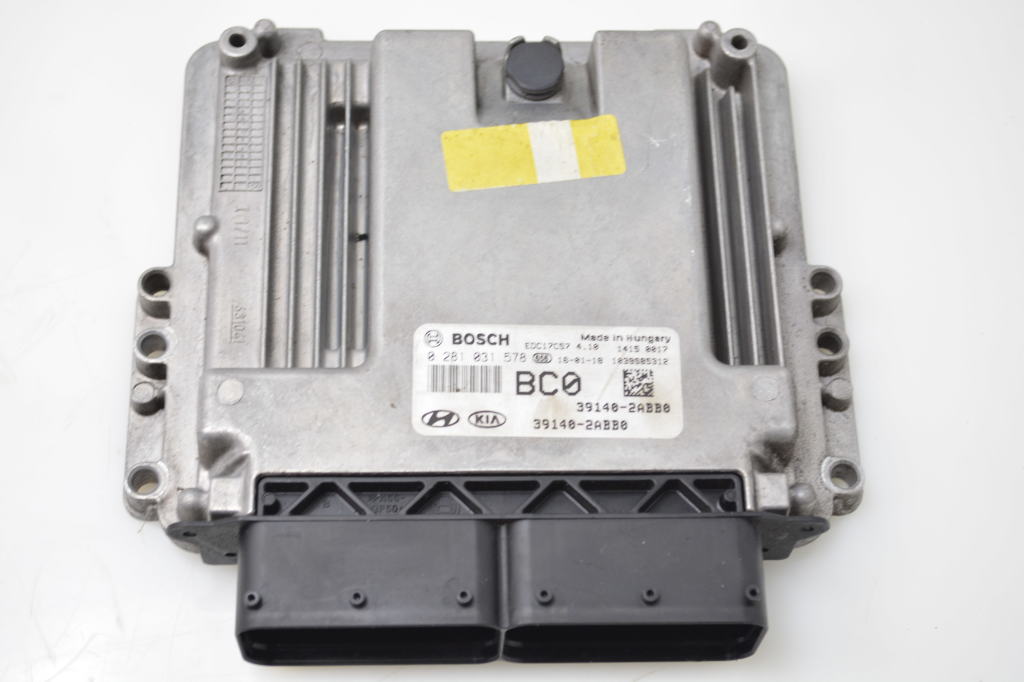 HYUNDAI Tucson 3 generation (2015-2021) Engine Control Unit ECU 391402ABB0 24841121