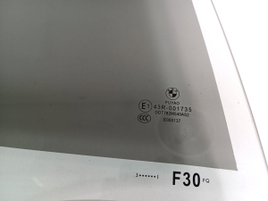 BMW 3 SERIES F30 (2011–2018) Tagumise külgukse klaas - 4