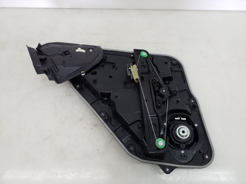 MERCEDES-BENZ A-Class W176 (2012-2018) Lève-vitre de porte arrière droite A1767304400, A1767304400 20980688