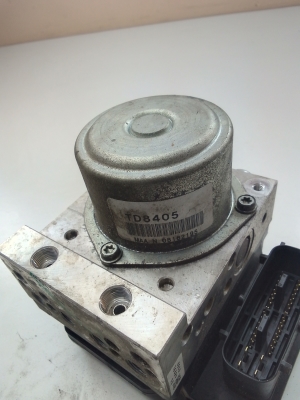 NISSAN Juke F15 (2010–2018) ABS unit A98000B48 - 2
