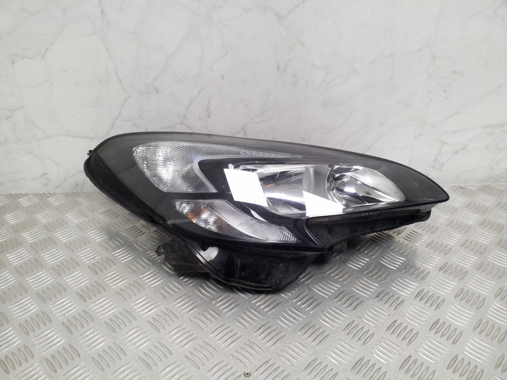 OPEL Corsa D (2006-2020) Priekšējais labais lukturis 39108223 24864841