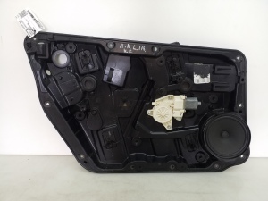 Mercedes Benz A-Class 176 (2012–2018) Priekšējo durvju logu pacēlājs un tā daļas A1767206500 - 3