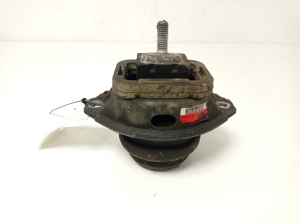   Engine mount  - KKB500441G 