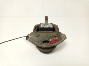   Engine mount  - KKB500441G 