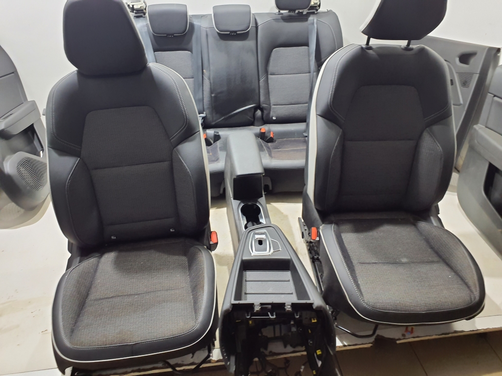 RENAULT Captur 2 generation (2019-2023) Interior Seats W/ Door Cards Kit 24872230