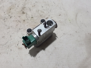  Air conditioner hose valve 