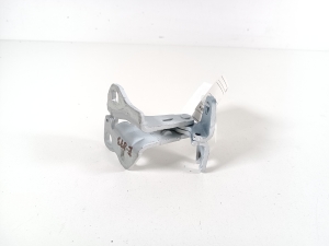 Tesla Model 3 3 (2016–2024) Rear side door lower hinge 109133100G - 2