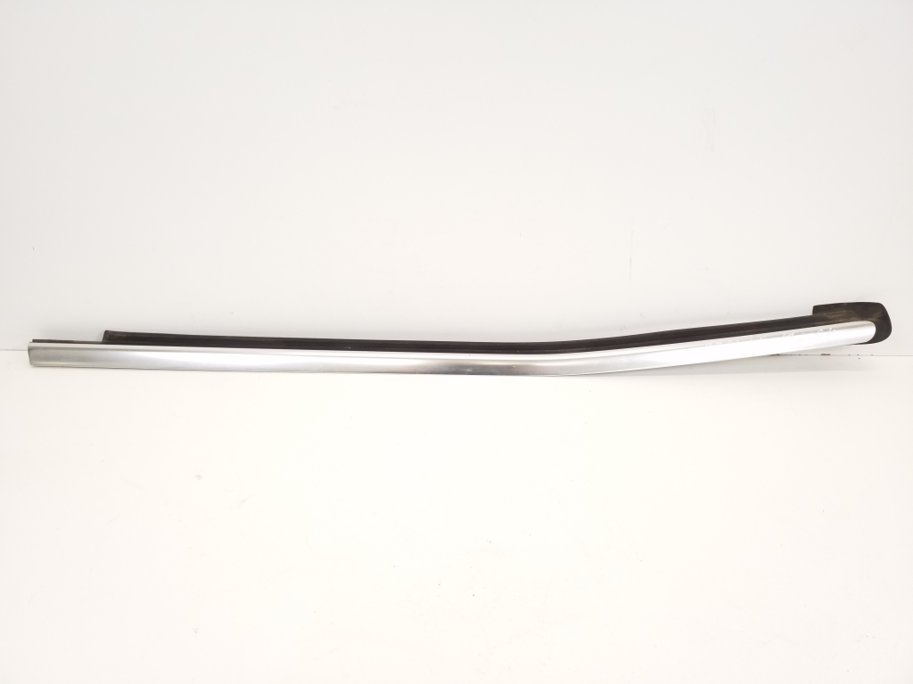 Mercedes Benz GL-Class 166 (2012–2015) Rear quarter window outer molding A1666902180 Mercedes Benz GL-Class 166 (2012–2015) Rear quarter window outer molding A1666902180