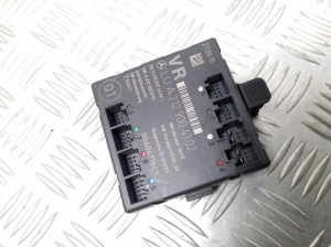 Mercedes Benz C-Class 204 (2007–2014) Front door control unit A2129004102 - 3