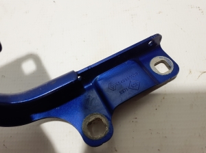  Engine cover hinge 