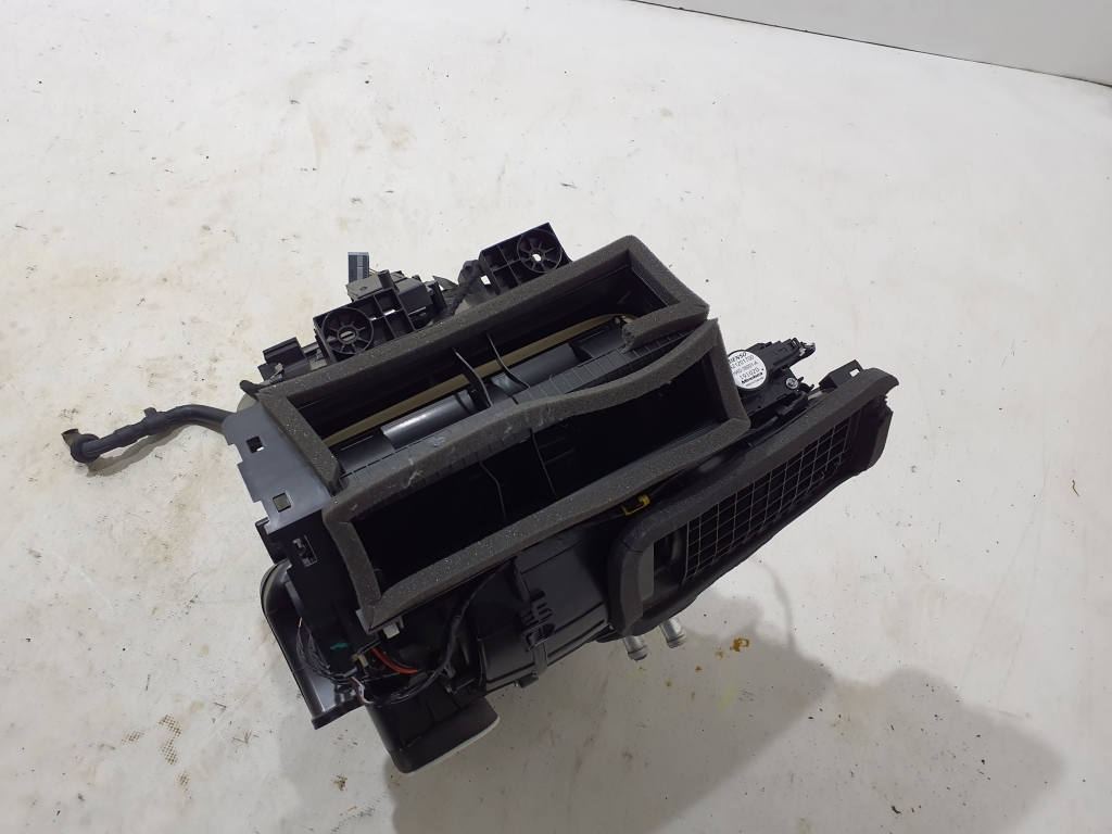 RENAULT Captur 2 generation (2019-2023) Interior Heater 272704839R 24903843