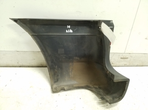  Corner part of the rear bumper 