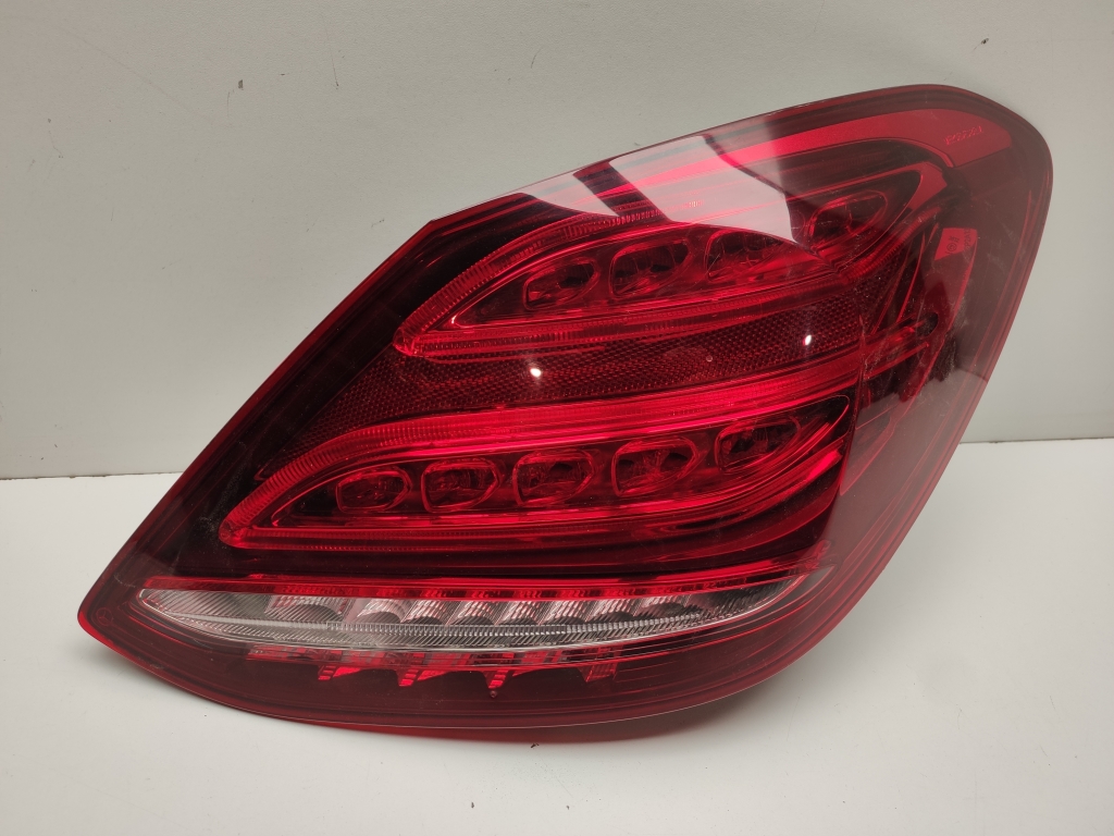 MERCEDES-BENZ C-Class W205/S205/C205 (2014-2023) Rear Right Taillight Lamp A2059061457 24973343