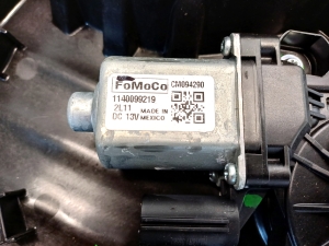 Ford Mustang Mach-E Mach-E (2020–2026) Hinterer Seitentür-Fensterhebermotor CM094290 - 3