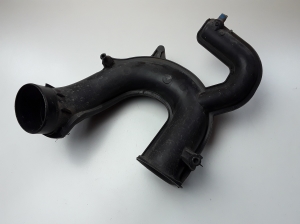  Air intake hose 