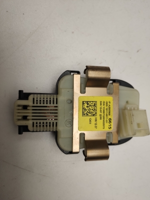 Mercedes Benz C-Class 205 (2014–2021) Regensensor A2059006615 - 3