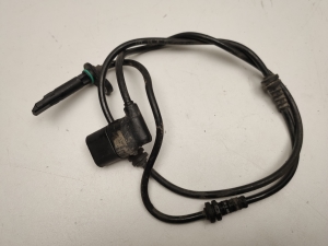 Mercedes Benz C-Class 205 (2014–2021) Eesmine ABS-andur A2059058003 - 3