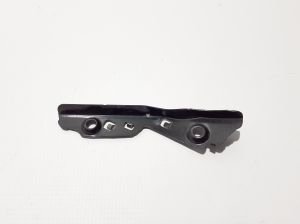  Front bumper bracket 