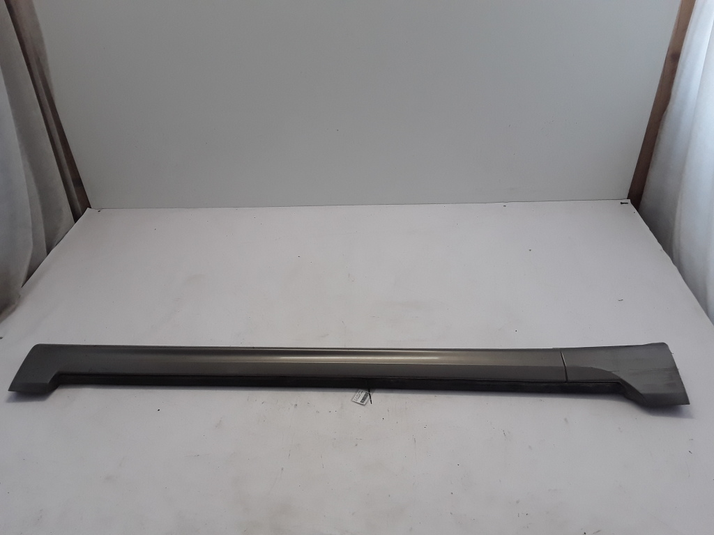 VOLVO S80 2 generation (2006-2020) Right Side Plastic Sideskirt Cover 30661132 21080227