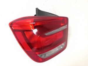  Rear corner lamp 