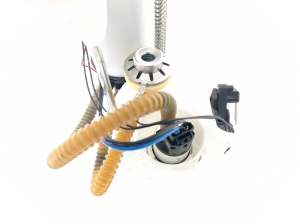 BMW 1 SERIES F20 (2010–2026) Kütusepump paagis 7243974 - 3
