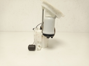 BMW 1 SERIES F20 (2010–2026) Kütusepump paagis 7243974 - 4