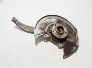 Front wheel hub - 31681601