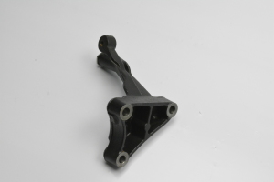 Volkswagen Golf VI (2008–2013) Summuti hoidik 04L131425D - 4