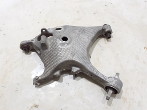 VOLVO S60 III (2018–2026) Tagumine õõtshoob 32246665 - 3