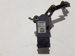 VOLVO S60 III (2018–2026) Andur tagumisel rummul 32246631 - 4