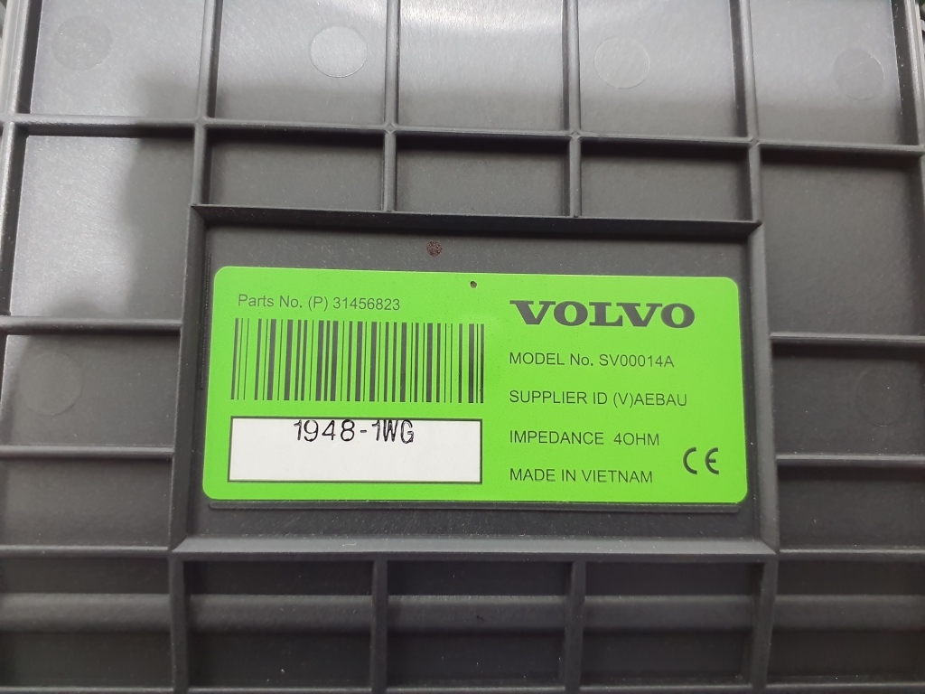 VOLVO S60 2 generation (2010-2020) Caisson de basses 31456823 24927880