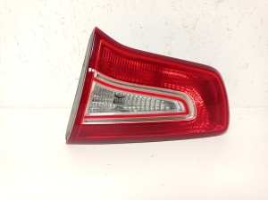   Tail light on trunk lid  - 924063W010 