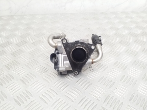  EGR valve 