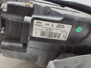 Dacia Lodgy (2012–2026) Scheinwerfer vorne 260609769R - 2