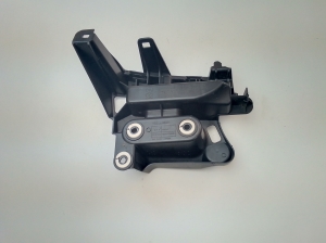 Opel Corsa F (2019–2026) Rear bumper bracket 39167900 - 3