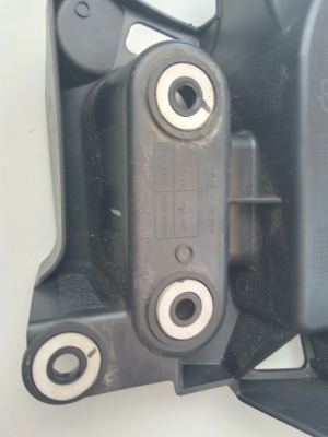 Opel Corsa F (2019–2026) Rear bumper bracket 39167901 - 2