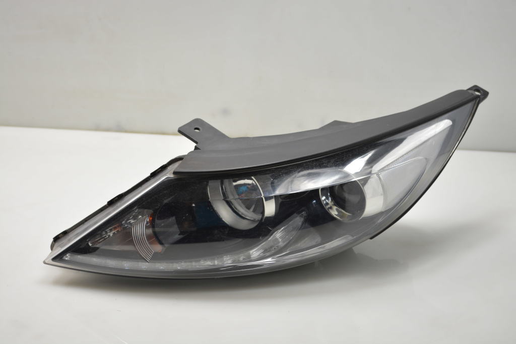 Kia Sportage (2010–2016) Scheinwerfer vorne 921013U310