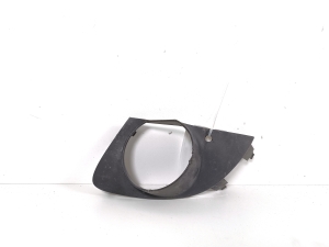 Front bumper fog lamp cover - 7142179