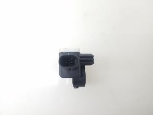 Mercedes Benz A-Class 176 (2012–2018) Airbag sensor A1668210151 - 3