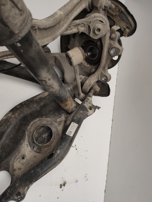 Mercedes Benz C-Class 205 (2014–2021) Tagumine rumm A2053500241 - 2