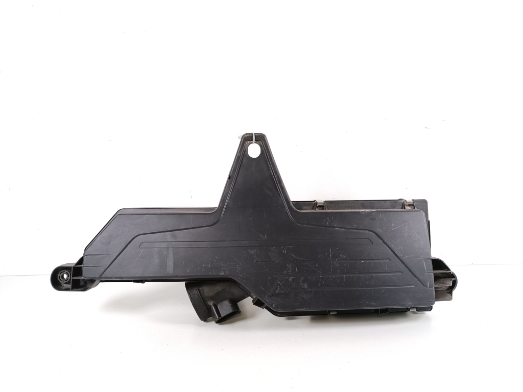 BMW 1 Series F20/F21 (2011-2020) Vzduchový filter Box 13717597582 25075605