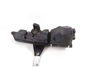 BMW 1 SERIES F21 (2011–2017) Luftfiltergehäuse 13717597582 - 2