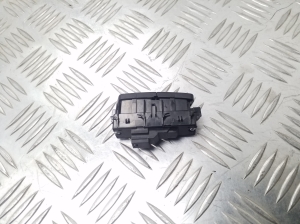 Mercedes Benz GLK-Class 204 (2008–2015) Door lock/unlock switch A2048706410 - 3