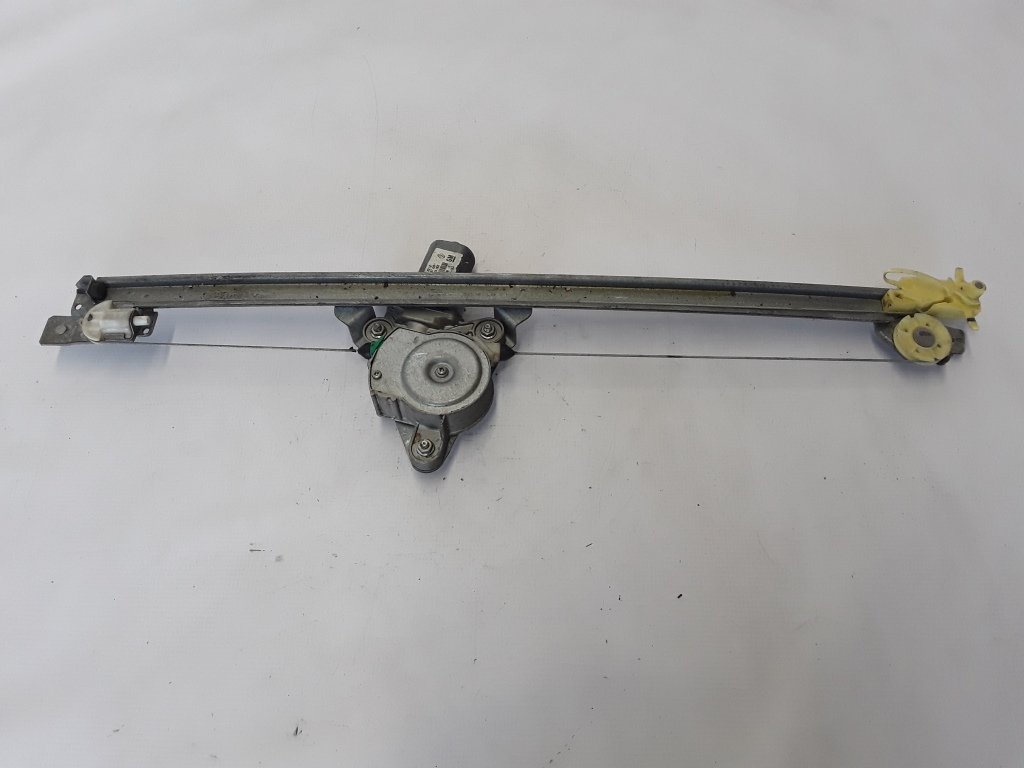 RENAULT Trafic II (2001–2014) Front door window regulator 7700311821 RENAULT Trafic II (2001–2014) Front door window regulator 7700311821