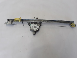 Opel Vivaro A (2001–2014) Priekšējo durvju logu pacēlājs 7700311821 - 3