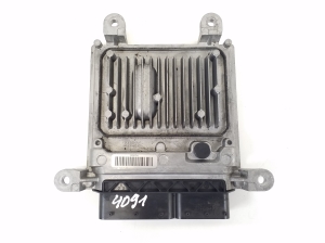 Mercedes Benz E-Class W207 (2009–2017) Motorsteuergerät A6519007500 - 3