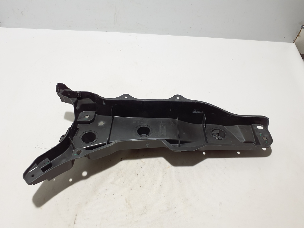 VOLVO XC90 2 generation (2014-2024) Front Left Fender Holder 31391777 25082837