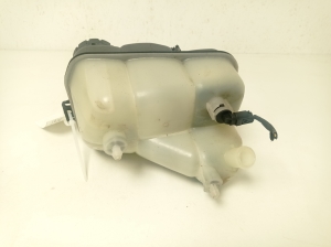  Tank for coolant 