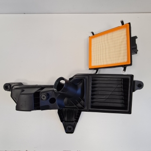BMW 4 SERIES F36 (2013–2020) Luftfiltergehäuse und seine Teile 13717597589 - 3