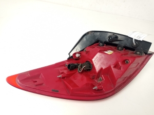 Kia Sportage (2010–2016) Tagumine nurgatuli 924023W010 - 3